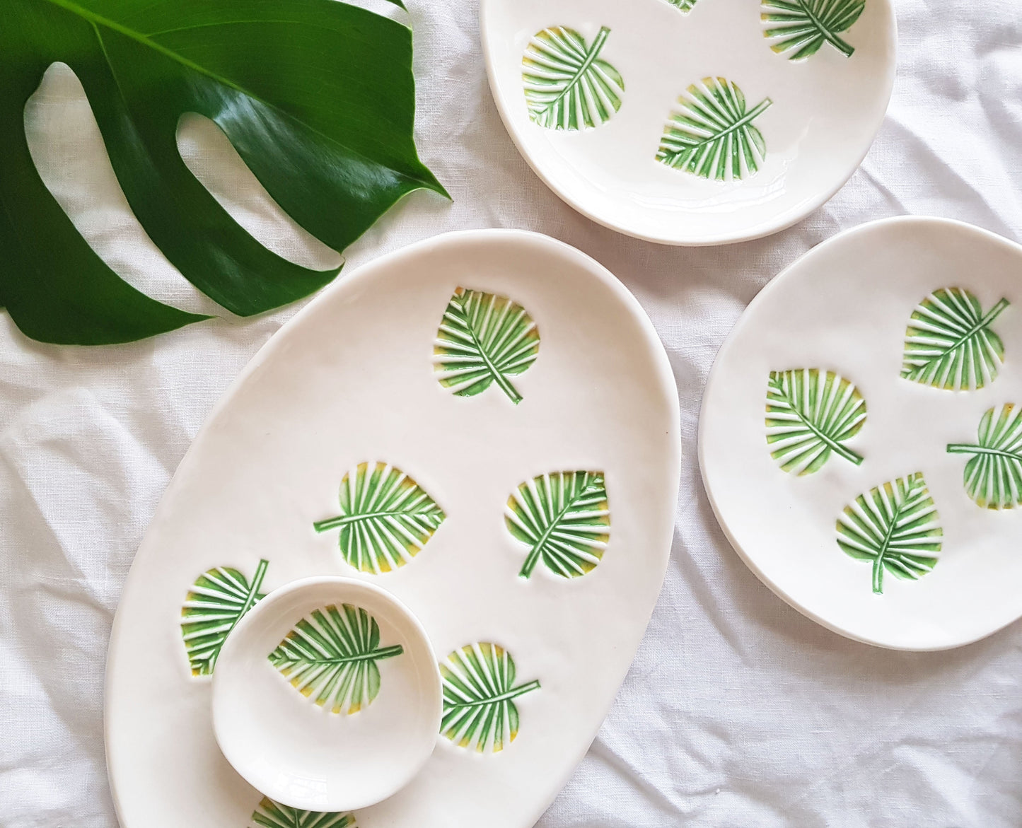 Tropical Leaf Tableware