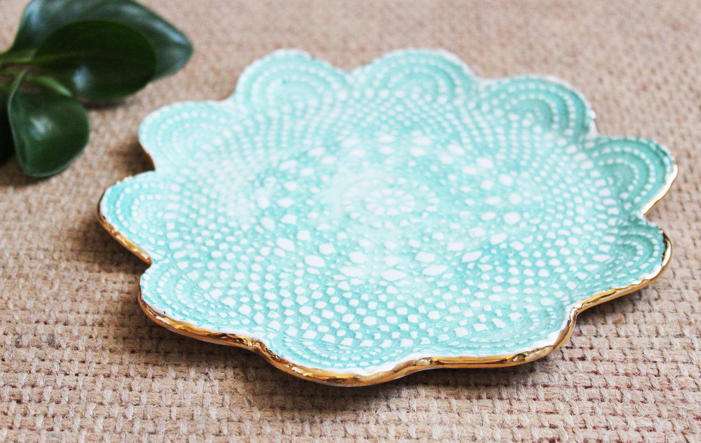 Flower Doily Plate with Lustre Rim